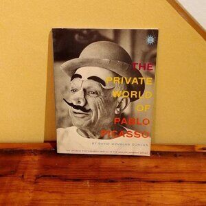 Vintage 1958 "The Private World of Pablo Picasso" 1st edition soft cover book